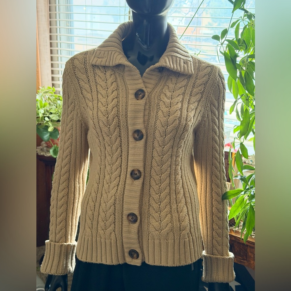“Saint John Bay” VINTAGE Tan Cable Knit Sweater/Cardigan (RARE FIND!).   Size L